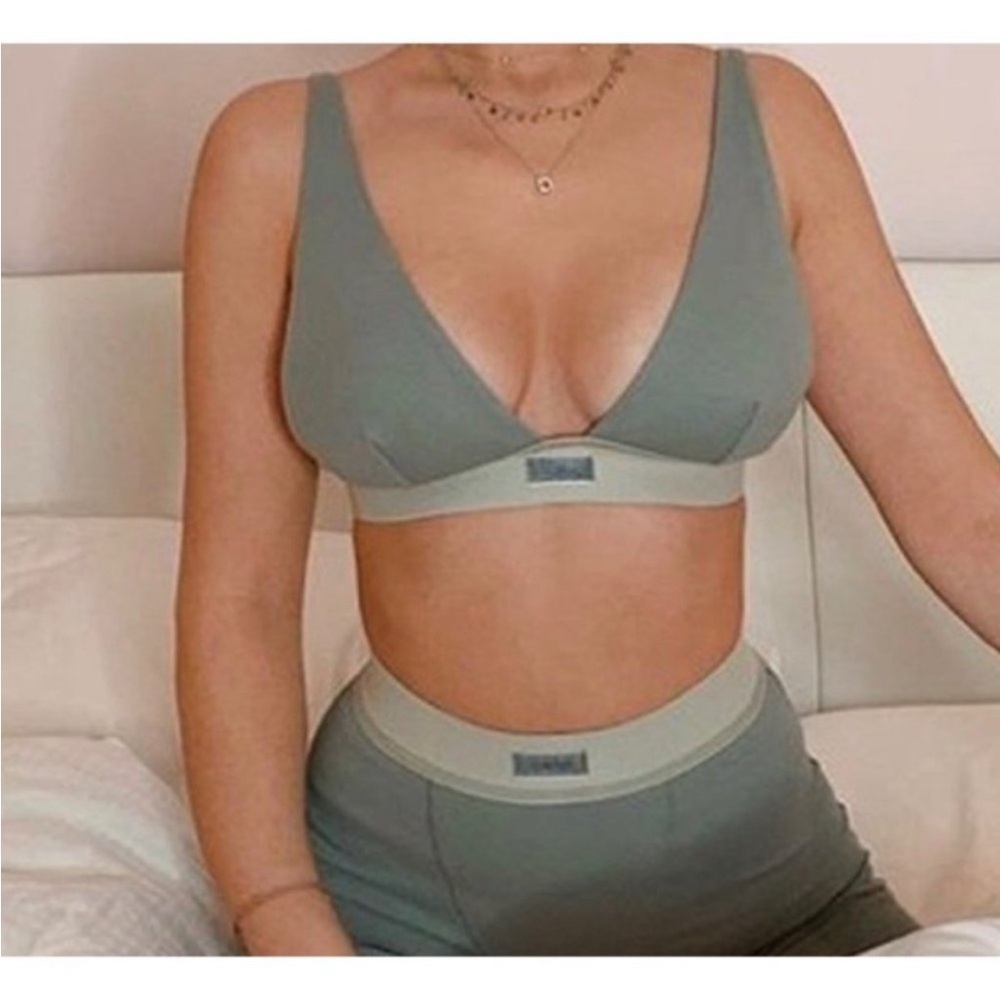 SKIMS Cotton Rib Plunge Bralette Juniper Size 3X green‎ - Picture 2 of 8